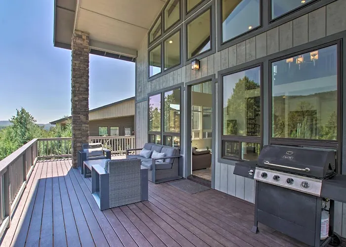 Mountain View Modern Cabin: Luxury Home! * Pine