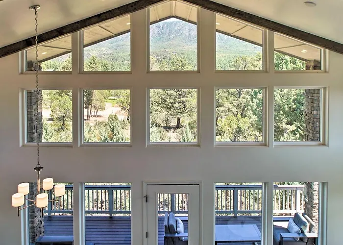 Mountain View Modern Cabin: Luxury Home! * Pine